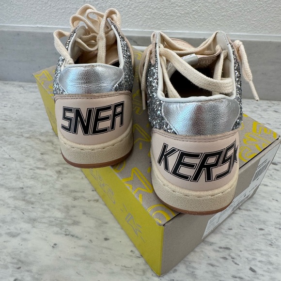 NWT Golden Goose … Silver/Blush Glitter Sneakers (size 34 approx size 3) - Picture 4 of 7